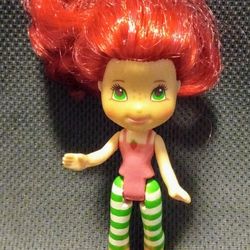 2008 Hasbro Strawberry Shortcake Doll/Figurine