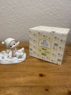 Precious Moments Angels on Earth