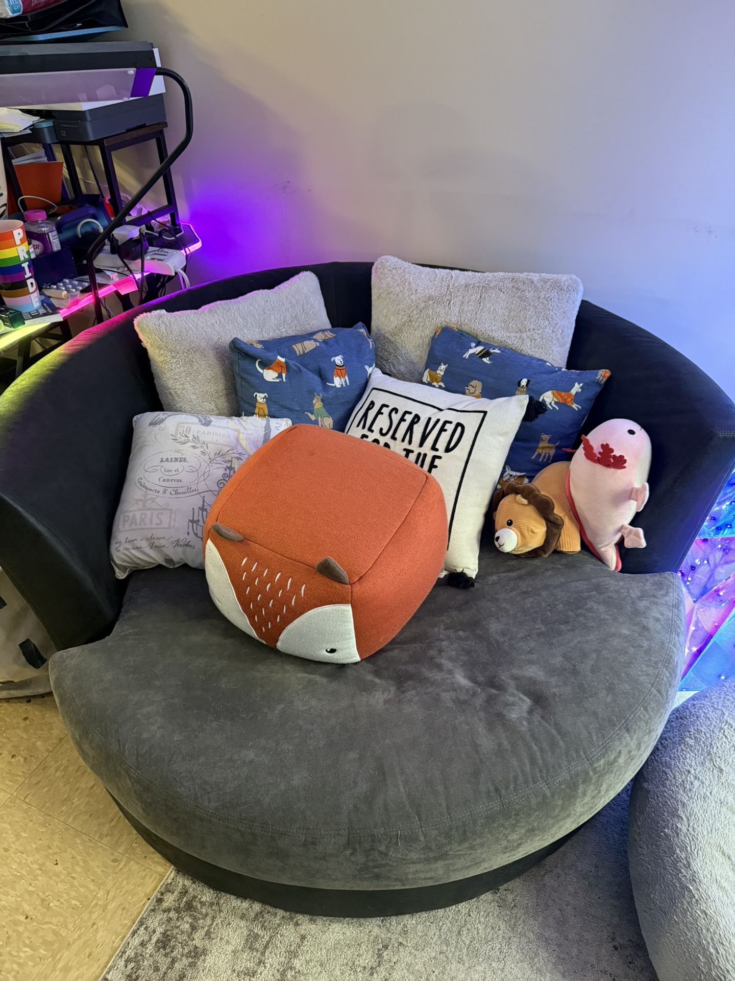 Rotating Circular Couch