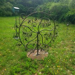 large ferris wheel planter