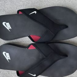 Nike Men’s Flip Flop Size 11