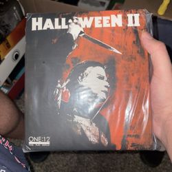 Mezco Halloween 2