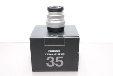 Fujifilm Fujinon XF 35mm f2 R WR lens