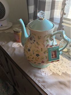 NEW Pioneer Woman 11” Ceramic Teapot $15 obo - 67th ave/Bell - No holds
