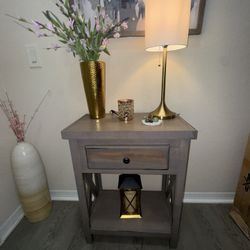 Entryway / End Table 