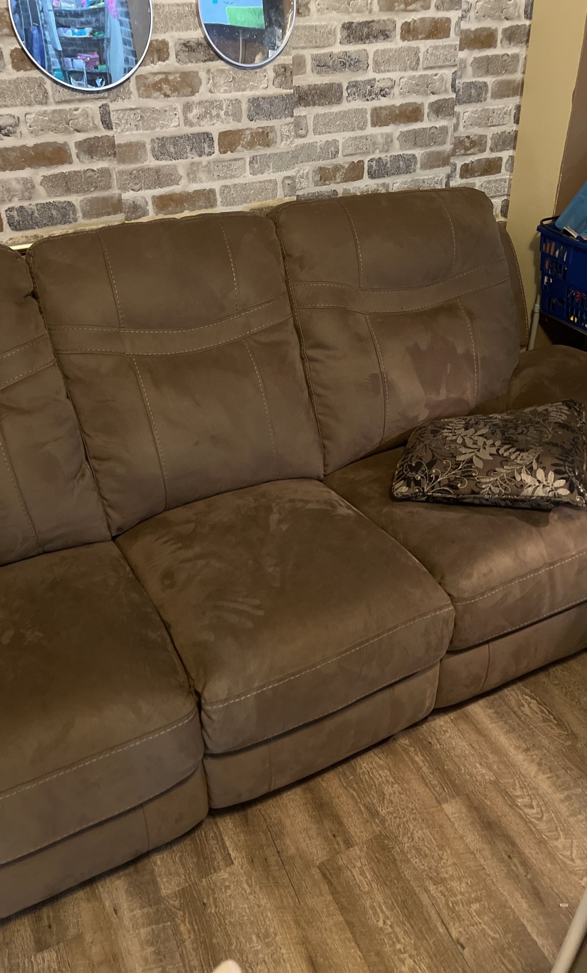 Recliner Couch Straight From The Store Brand New Rarely Used 