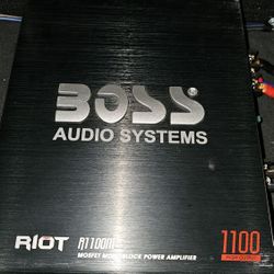 Boss Riot 1100w Amp