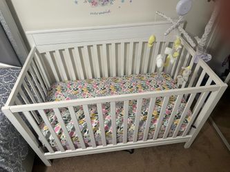 Baby bed with foam