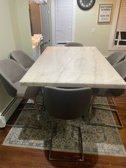 Nice marble dining table with 6 chairs