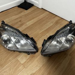 2010 Toyota Prius Headlights 