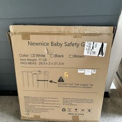 Newnice 29.7”-40.6” Wide Baby Gate With Cat Door 