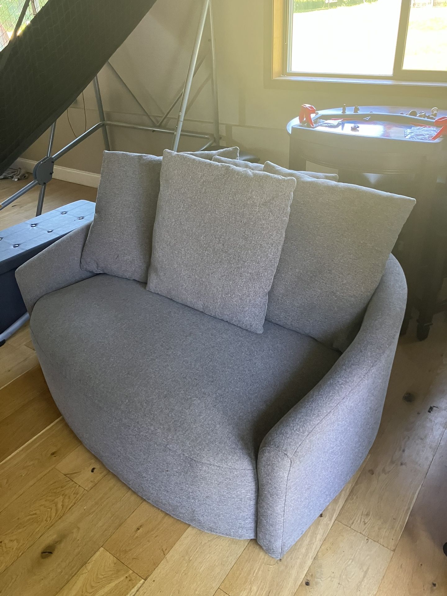 Swivel Double Chair