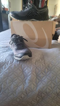 Woman's Shoes