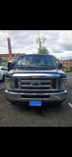 2013 Ford E-250