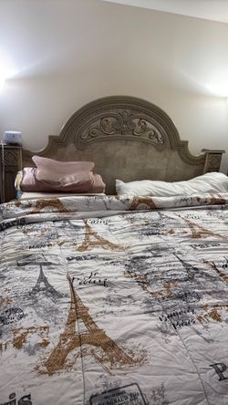 King size bed