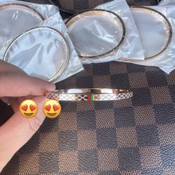 Designer Bracelet Perfect Valentines Day Gift 🎁 