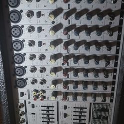 Behringer PA 