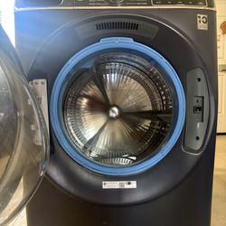 GE UltraFresh Vent System Stackable Large ( 4.8-cu ft ) Front-Load Washer ( Sapphire Blue )