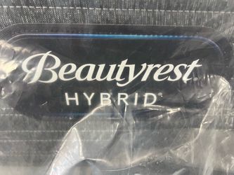 🛏 LABOR DAY SALE — Brand New Beautyrest Select Broad Peak Medium Hybrid Queen Mattress 🛏️