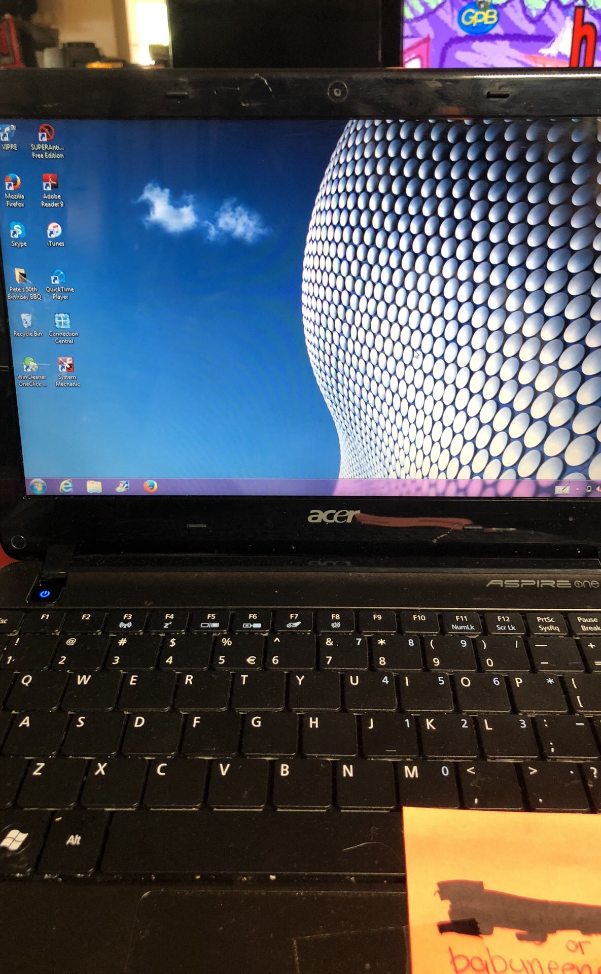 Acer Windows 7 Mini laptop no charger