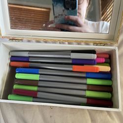 Set Of Markers 