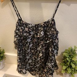 Woman shirt size medium