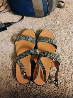 Ladies polka dot sandals