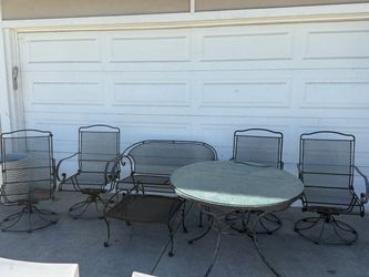Vintage O W Lee Wrought Iron Patio Set