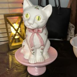 1982 Mann white hand painted