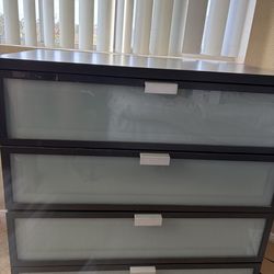 Ikea 4 drawer dresser
