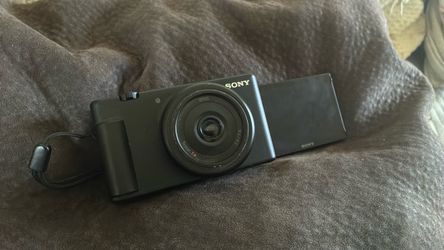 Sony Zv-F1