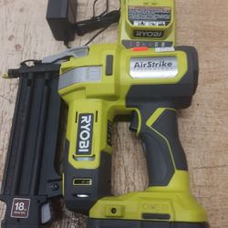 RYOBI

ONE+ 18V 18-Gauge Cordless AirStrike Brad Nailer with 4.0 Ah Battery and Charger

