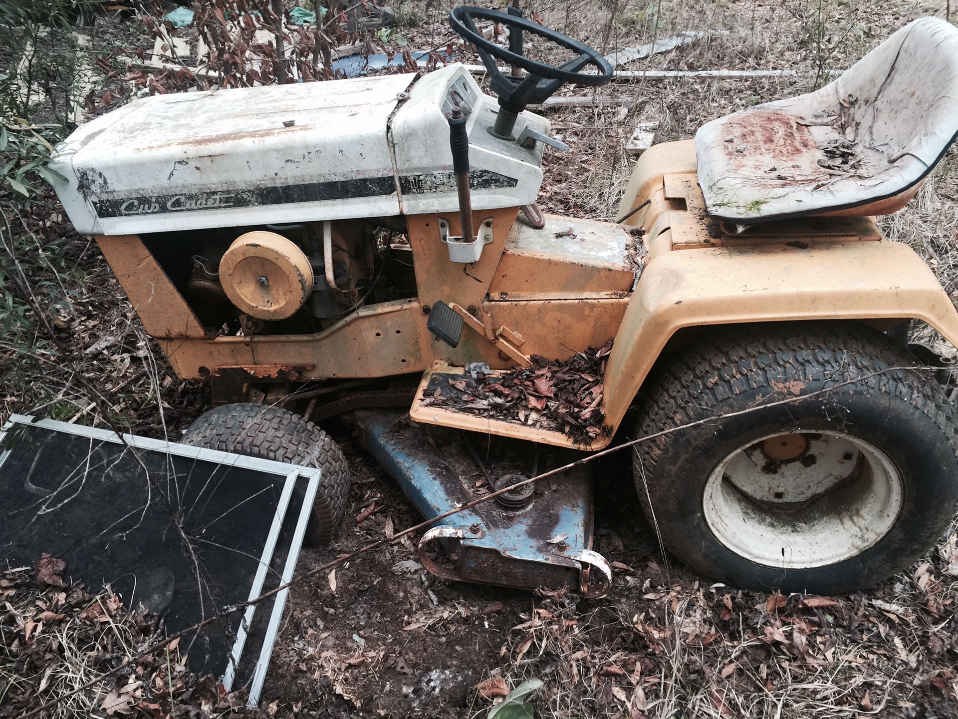 Cub Cadet Lawn Tractors