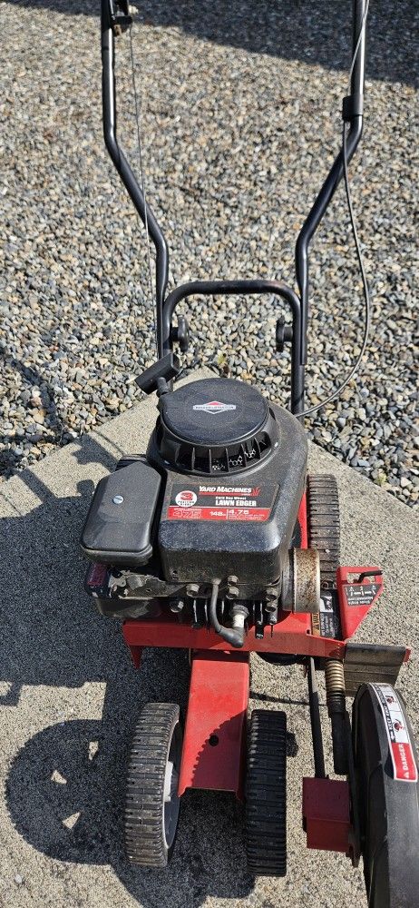 MTD Lawn Edger Briggs & Stratton