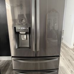 LG Refrigerator . Brand New Compressor & Coil