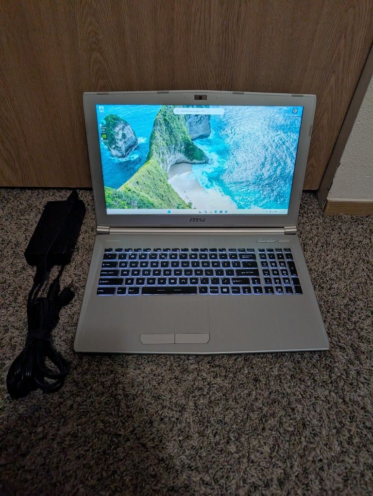 MSI Light Gaming/Creativity Laptop Windows 11