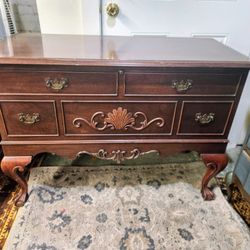 Lane Cedar Chest 