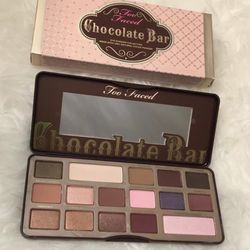 TOO FACED CHOCOLATE BAR