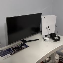 PS5 With 4K Samsung Monitor