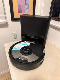 Shark Matrix Clean Robot Vacuum with Auto-Empty Base