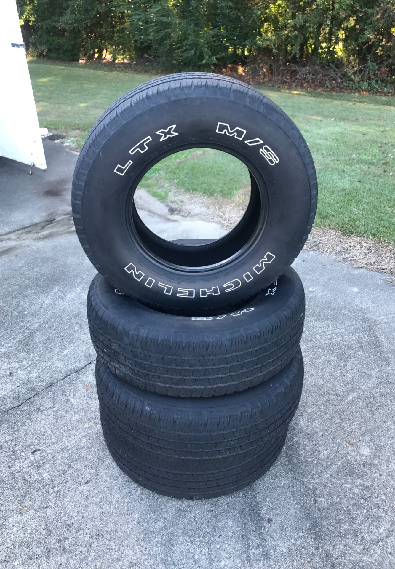 Great set of Michelin Tires. 235/75/15