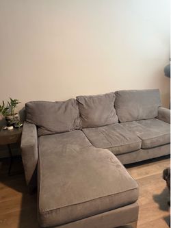 Couch seats 3-4 people