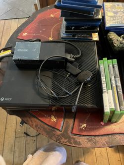 Xbox One With Headset Power Cord And 4 Games