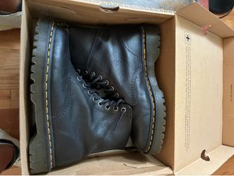 Dr Martens size 10