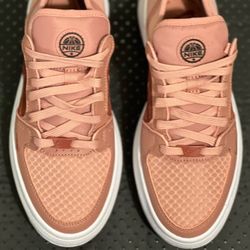 Like NEW  NIKE Court Vision Alta TXT Lifestyle Lace Up Casual 