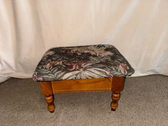 Vintage Wooden Storage Footstool / Sewing Stool