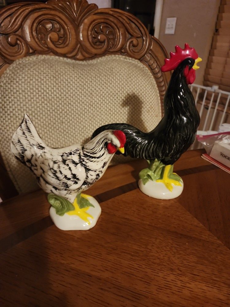 Vintage Roosters Figurines Set Of 2