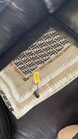 Bufanda Fendi
