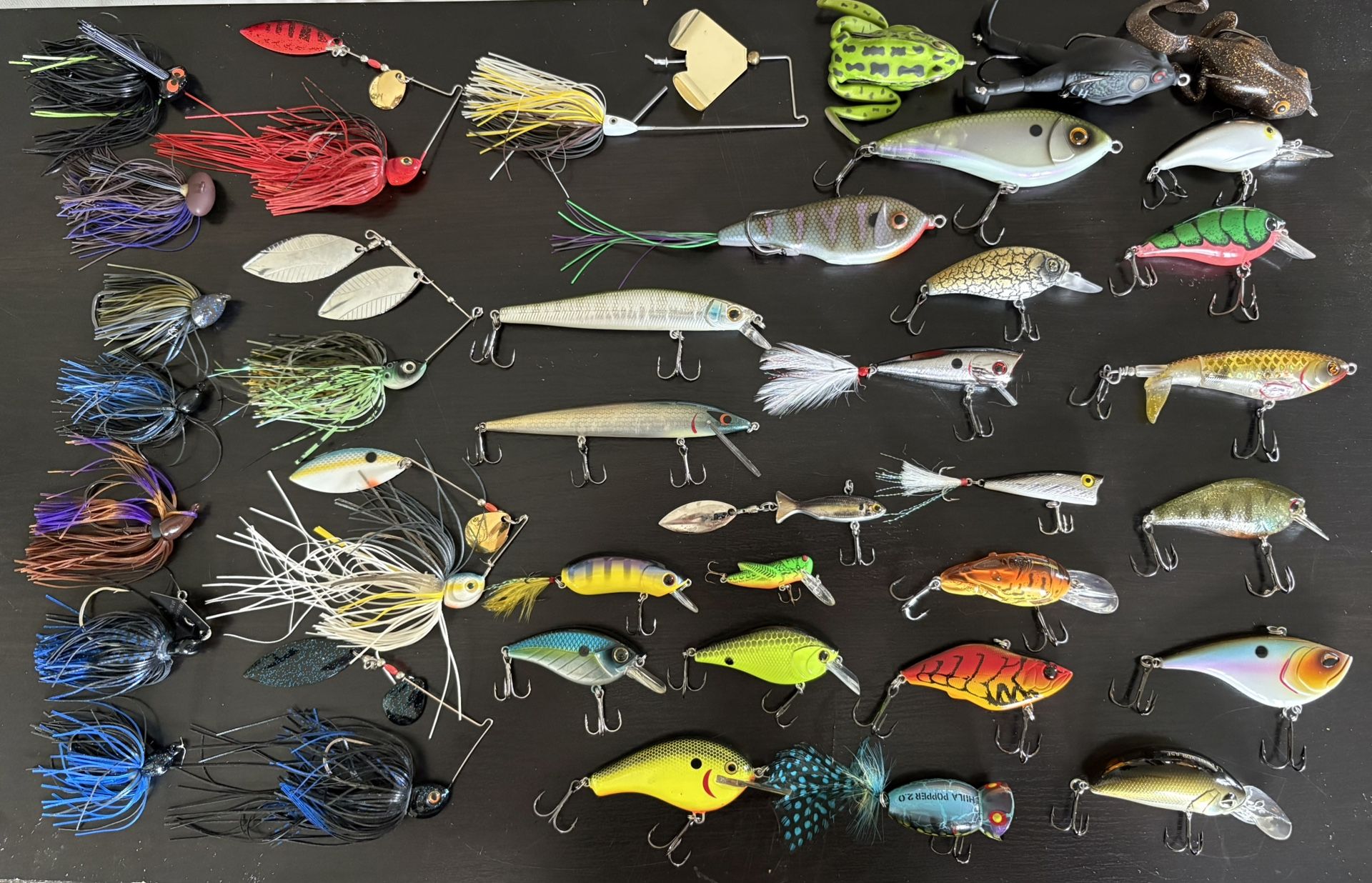 HUGE FISHING LURE LOT