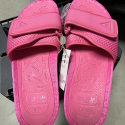 New Adidas Boost x Pharrell Slides Pink Mens Size 8-11 FV7289 Chancletas HU